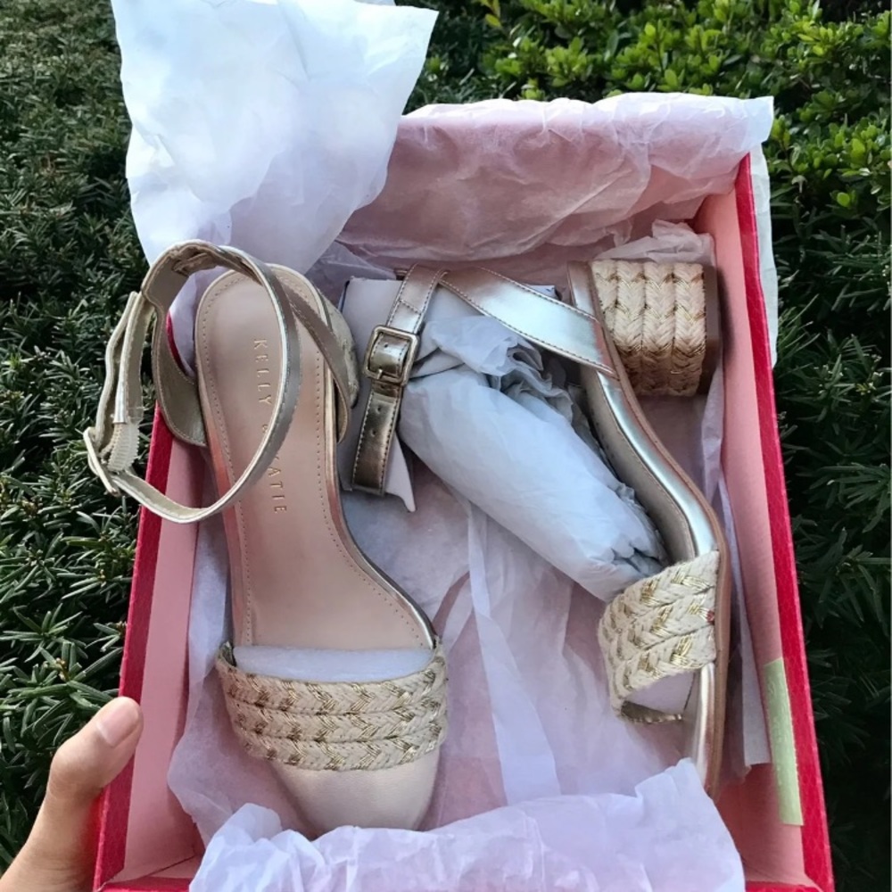 BLOCK HEEL SANDALS